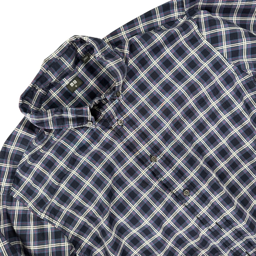 Uniqlo Men's Medium Cotton Plaid Button Down Shirt Navy Blue Cotton Long Sleeve